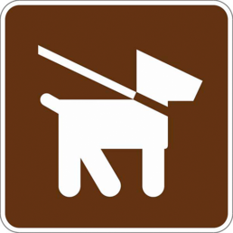 Pets on leash sign